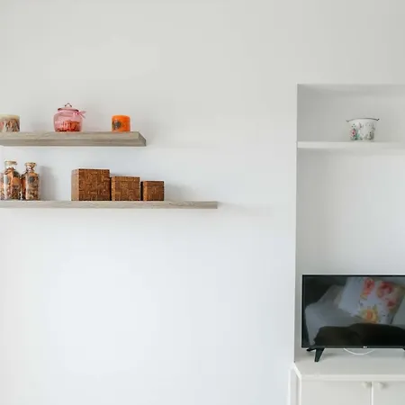 Hermes Gardens 2 Bedroom Sea View Flat In Apartament *