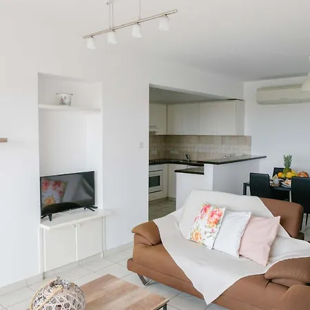 Apartament Hermes Gardens 2 Bedroom Sea View Flat In *