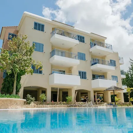 Hermes Gardens 2 Bedroom Sea View Flat In