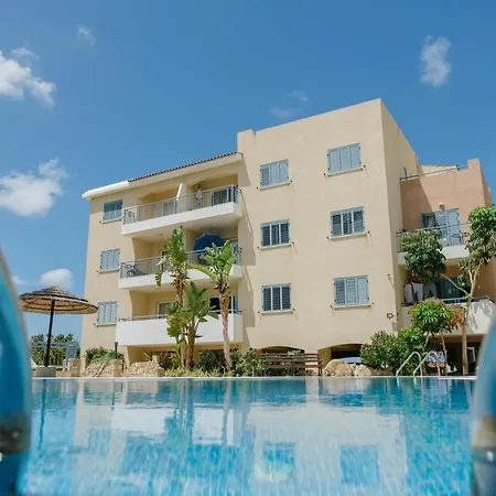 Hermes Gardens 2 Bedroom Sea View Flat In Apartament