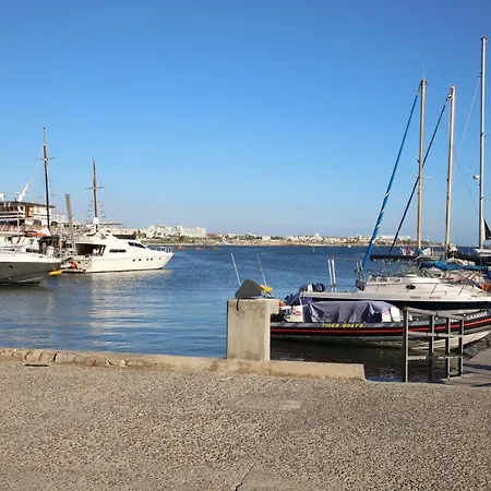 Apartament Hermes Gardens 2 Bedroom Sea View Flat In
